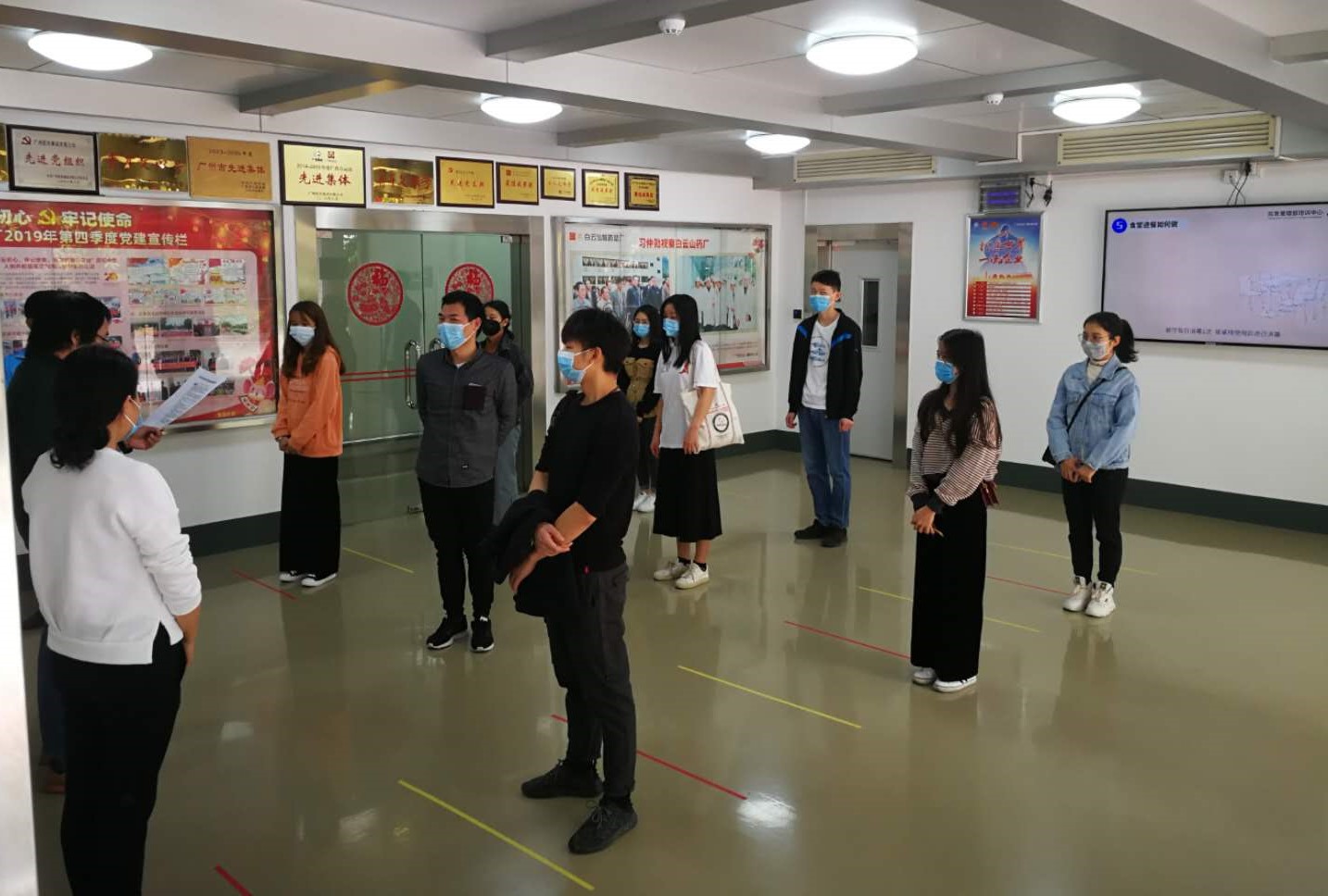 总厂金戈车间品牌党支部防控复工两不误、孜孜奉献显继续