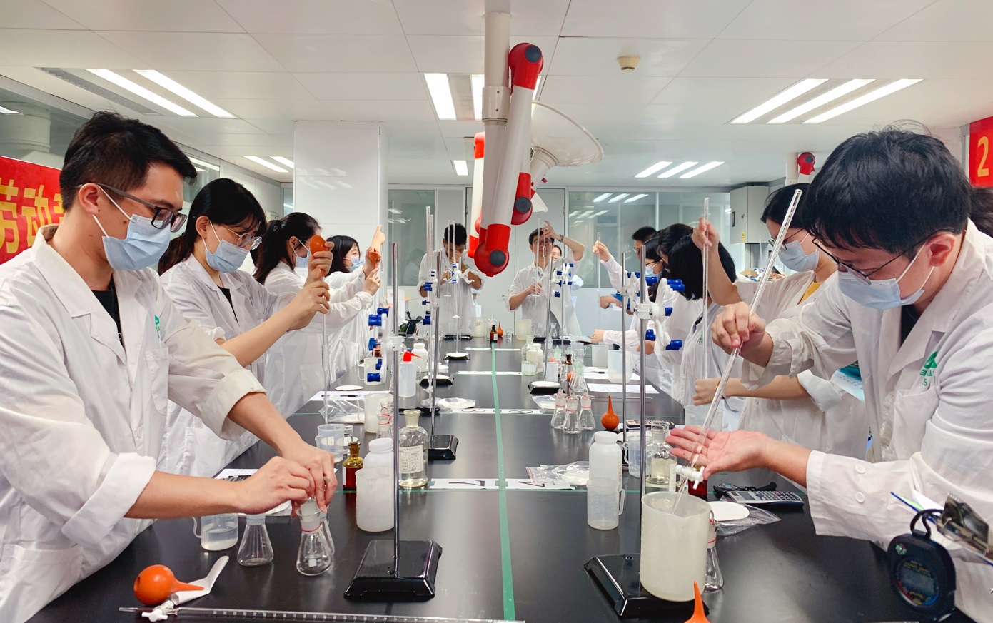 2021年质量治理部联合药物研究所开展酸碱滴定手艺劳动竞赛