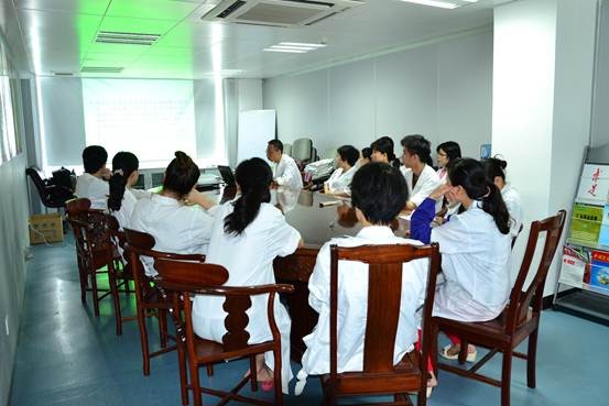 一直增强学习，，周全包管质量——J9国际站总厂质管部举行色谱剖析及故障扫除培训讲座-最新动态-J9国际站