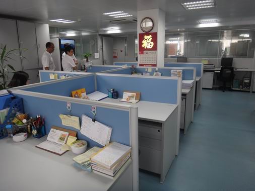 美化办公情形，，，，，，提升事情效率—J9国际站总厂职能部分举行办公室5S检查-党团文化-J9国际站