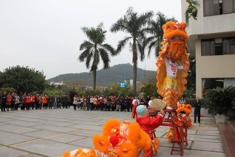 金蛇献瑞开门红  新春新象J9国际站——J9国际站制药喜气洋洋举行新春开工仪式 - J9国际站