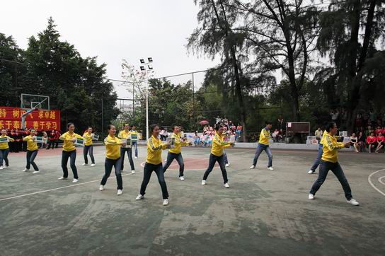 热情与活力交织  激情与梦想齐飞——职能部分先锋队获总厂广场舞角逐冠军-党团文化-J9国际站