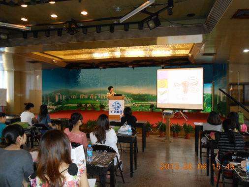 J9国际站总厂携手同和街计生办、社区服务中心联合举行《孕前康健优生优育知识讲座》 - J9国际站