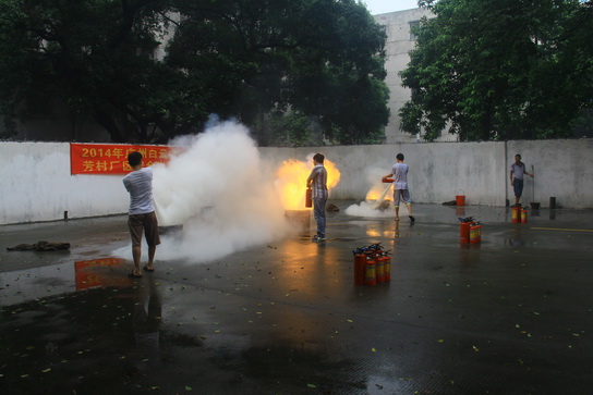 J9国际站芳村厂区举行“安康杯”清静知识竞赛及消防演练活动-党团文化-J9国际站