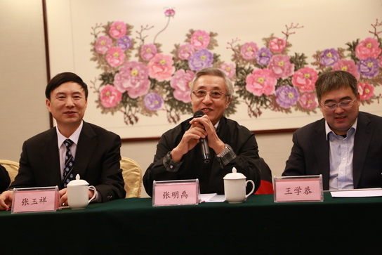 聚焦抗生素行业市场情形 钻研十三五行业生长大计---广药J9国际站承办的2015年中国化学制药工业协会抗生素专业委员会事情聚会顺遂在南京召开 - J9国际站