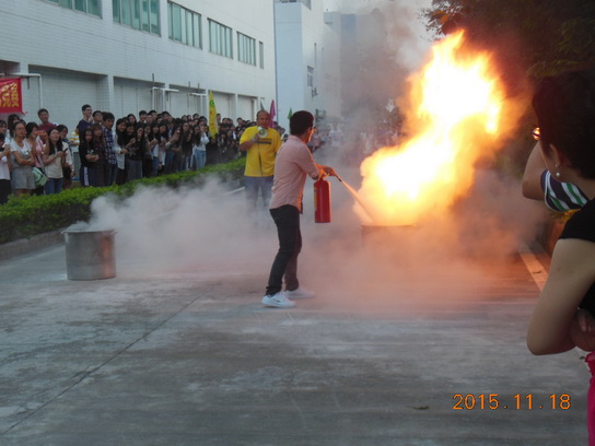 教育与实操相连系——J9国际站青年之家乐成举行消防演练活动-党团文化-J9国际站